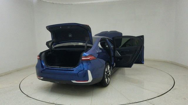 Used 2026 BMW 530i xDrive image 73