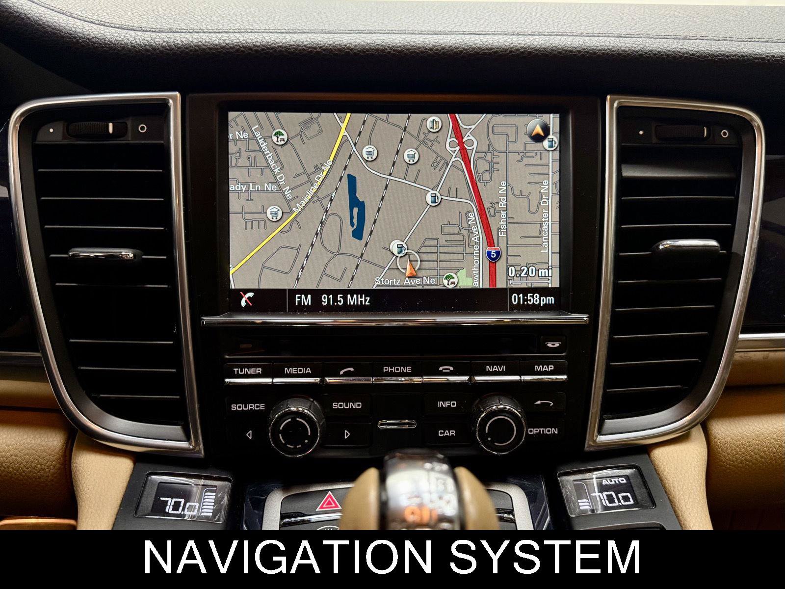 Used 2015 Porsche Panamera 4S AWD/4WD image 29