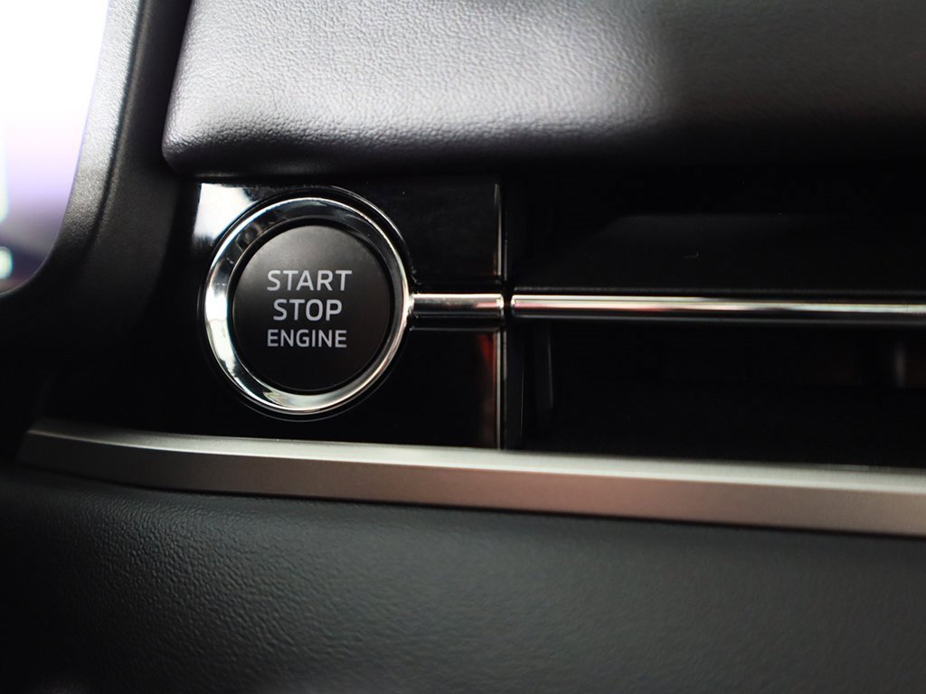 New 2025 Mitsubishi Outlander SE image 46