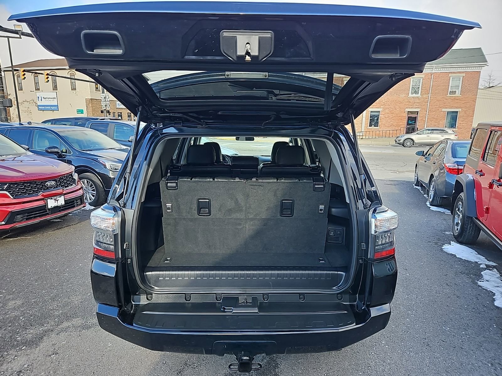 Used 2019 Toyota 4Runner SR5 image 18