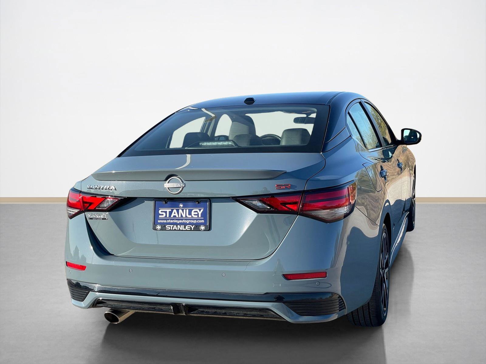 Used 2024 Nissan Sentra SR w/ SR Premium Package image 7