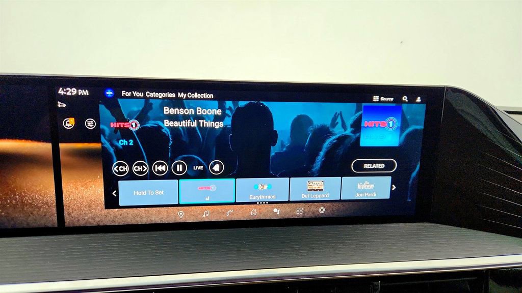 Used 2025 INFINITI QX80 Sensory image 18