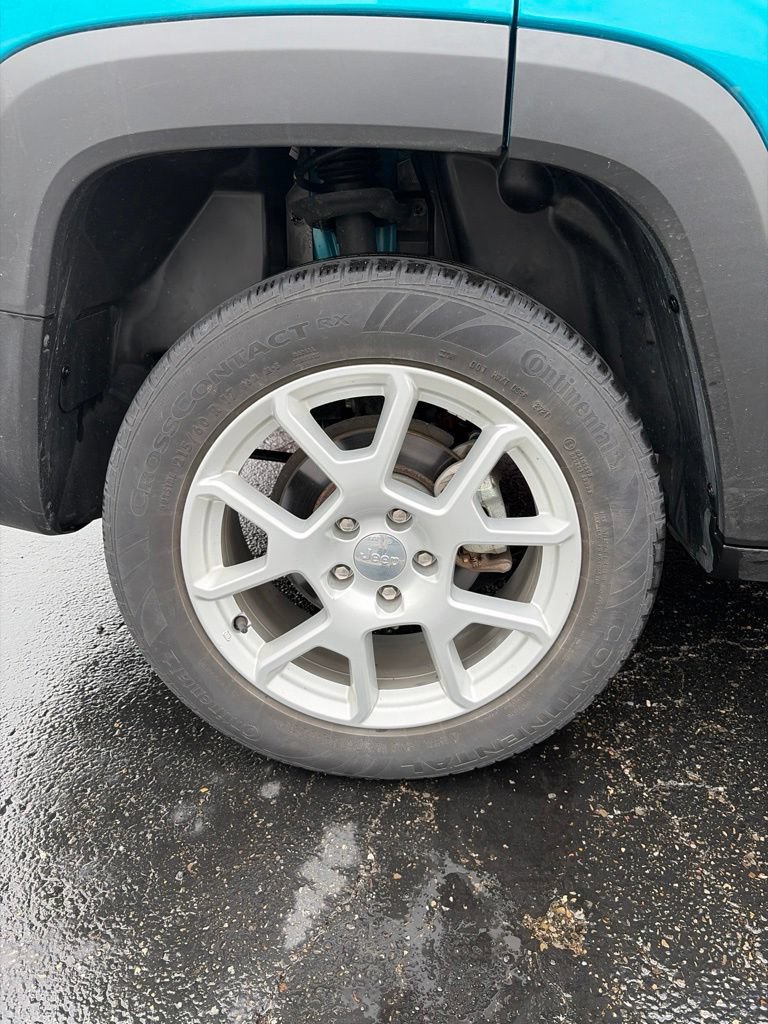 Used 2021 Jeep Renegade Sport w/ Sport Appearance Group AWD/4WD image 6