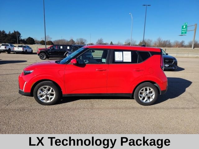 Used 2023 Kia Soul LX w/ Option Group 015 image 3