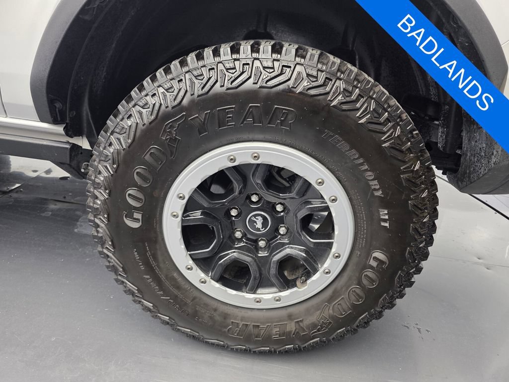 Used 2024 Ford Bronco Badlands w/ Sasquatch Package AWD/4WD image 14