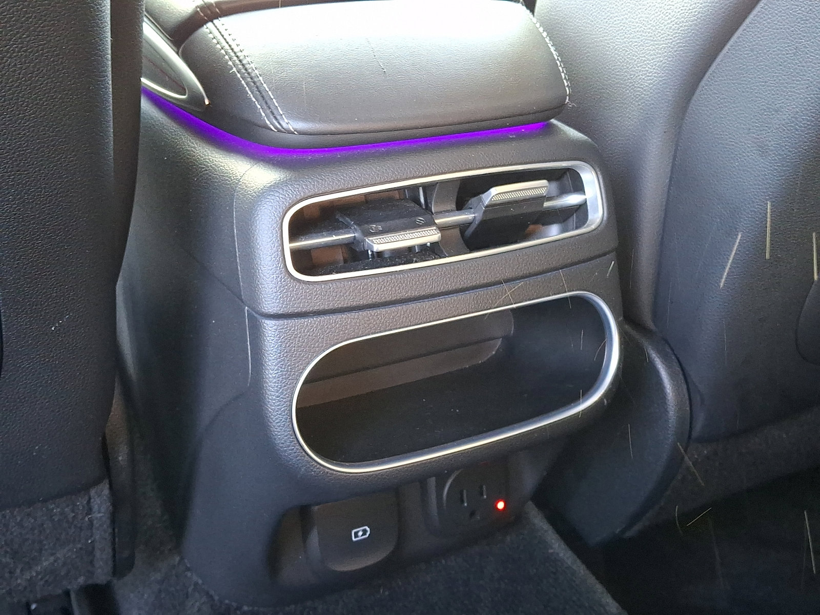 Certified 2022 Genesis GV70 2.5T w/ Advanced Package image 11