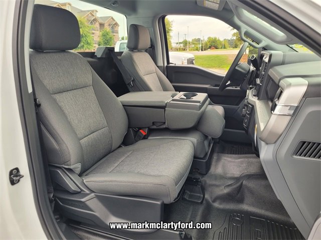 New 2026 Ford F250 XL w/ XL Chrome Package image 7