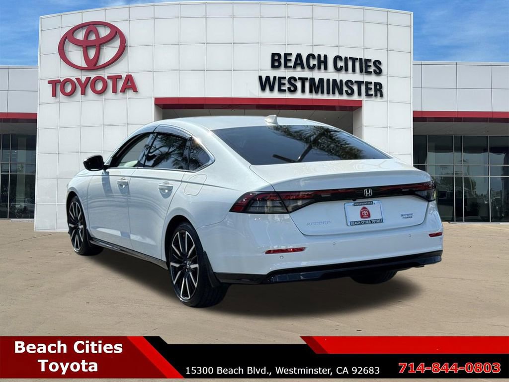Used 2024 Honda Accord Touring image 8