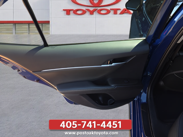 Used 2023 Toyota Camry XSE FWD image 25