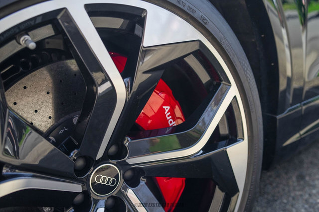 Used 2023 Audi RS Q8 AWD/4WD image 53