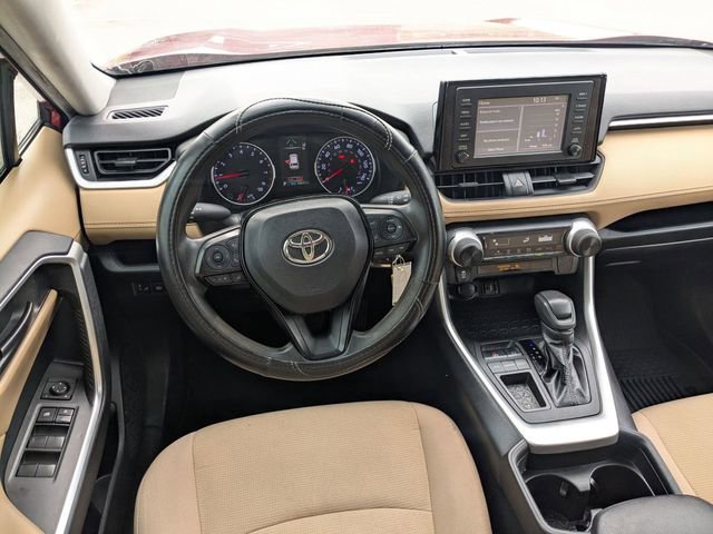 Used 2019 Toyota RAV4 LE FWD image 28