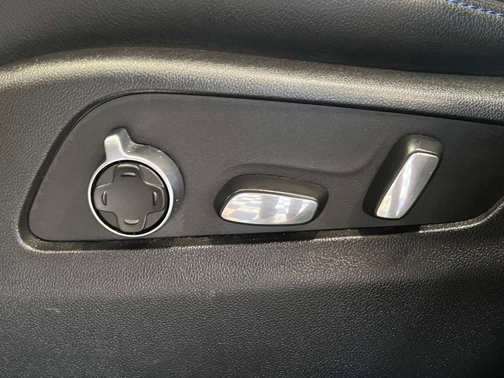 Used 2024 Cadillac XT4 Sport w/ Cold Weather Package image 30