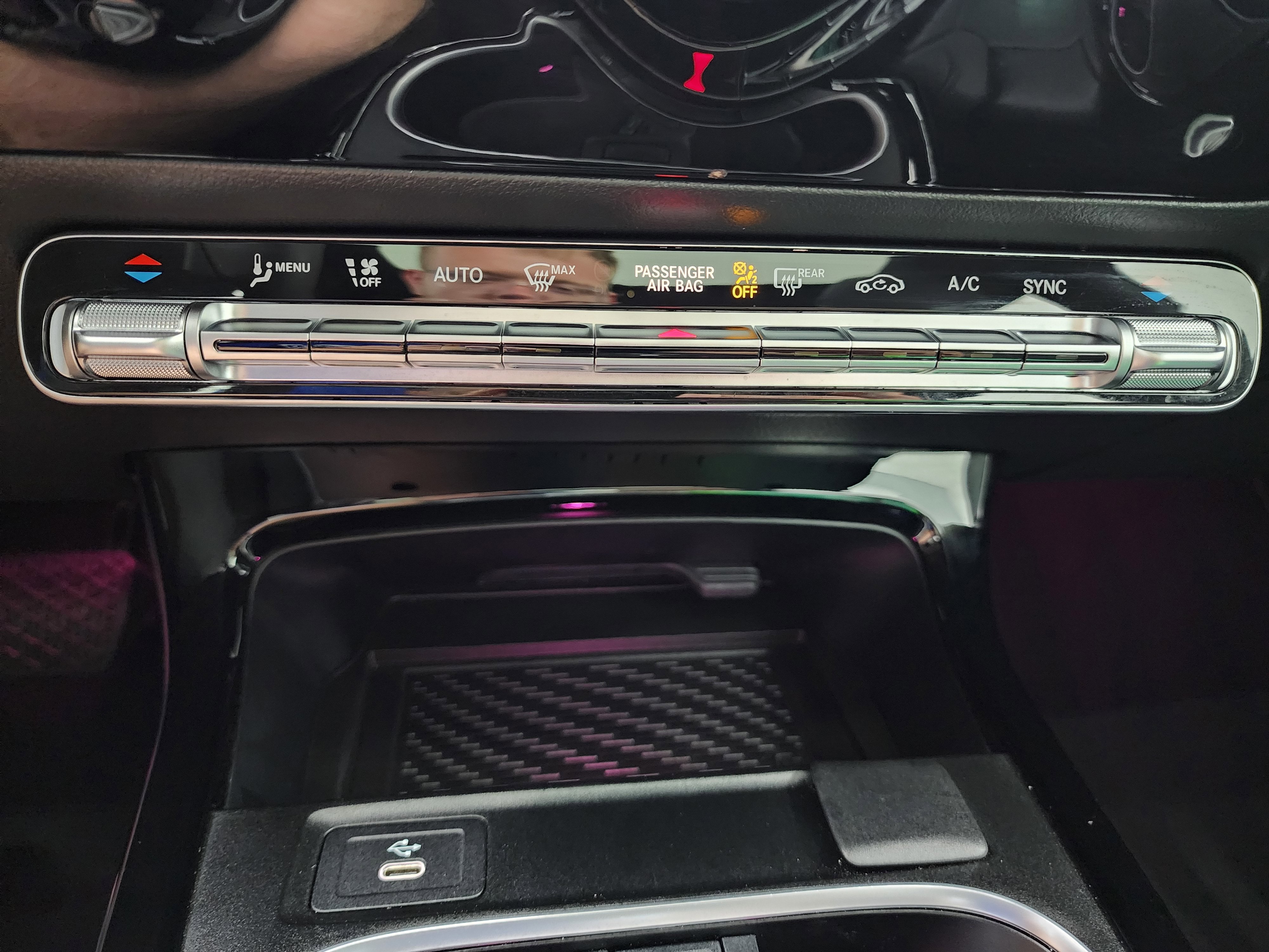 Used 2025 Mercedes-Benz CLA 250 4MATIC image 44