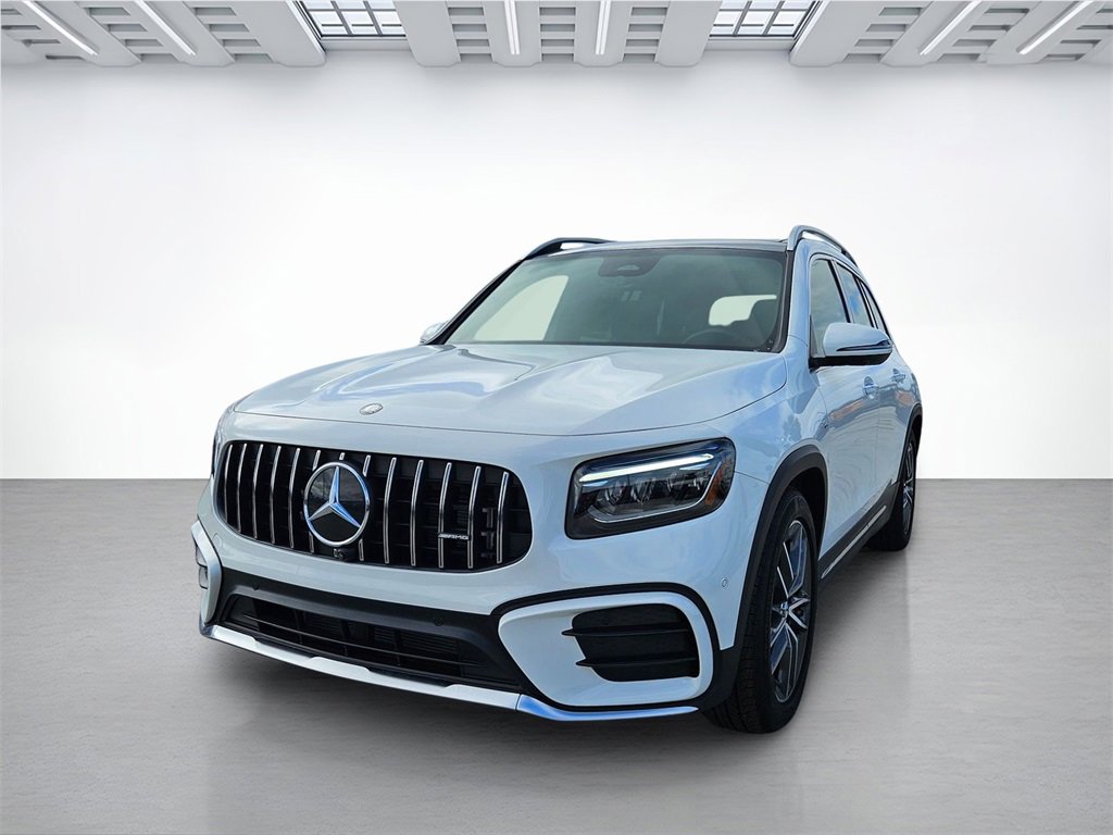 Used 2025 Mercedes-Benz GLB 35 AMG 4MATIC image 9