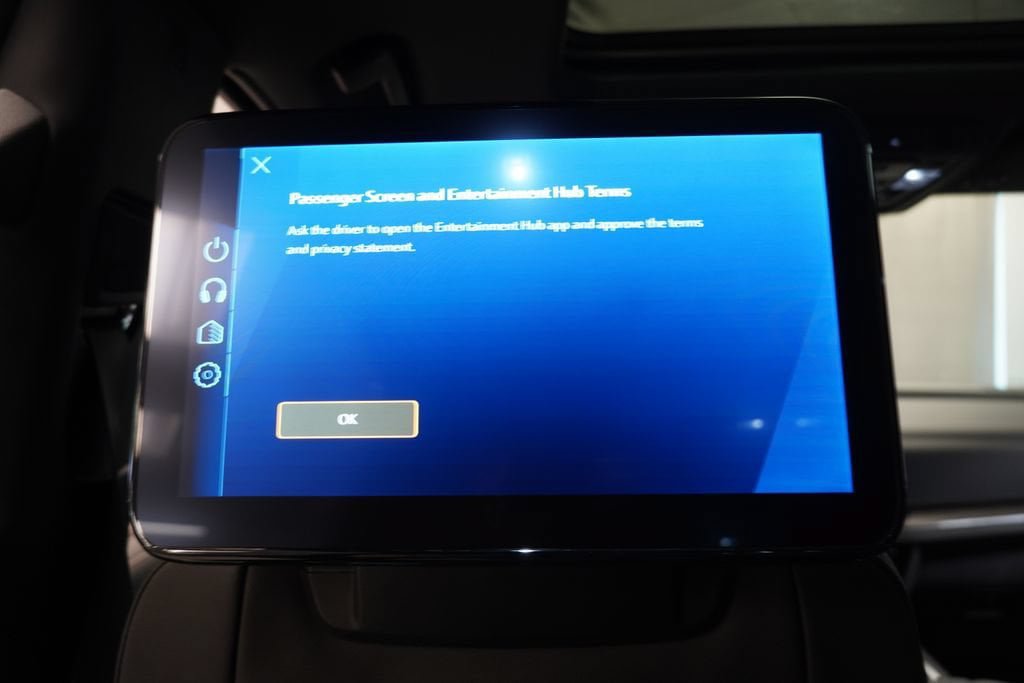 New 2026 Chevrolet Suburban Premier AWD/4WD image 33