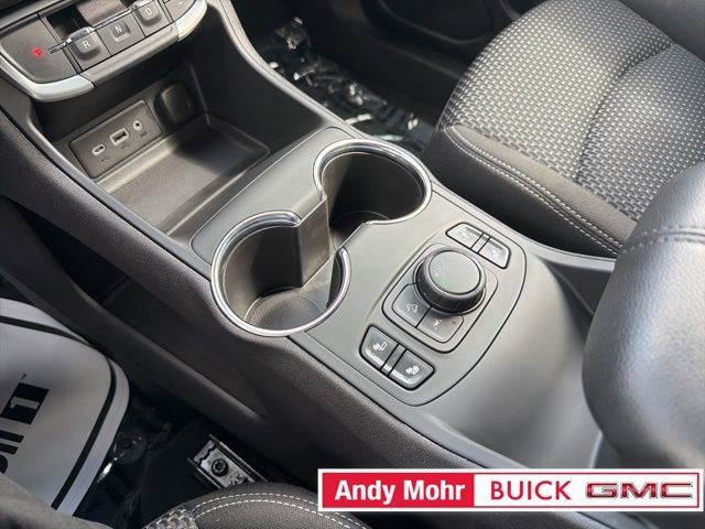 Used 2024 GMC Terrain SLE w/ Driver Convenience Package FWD image 30
