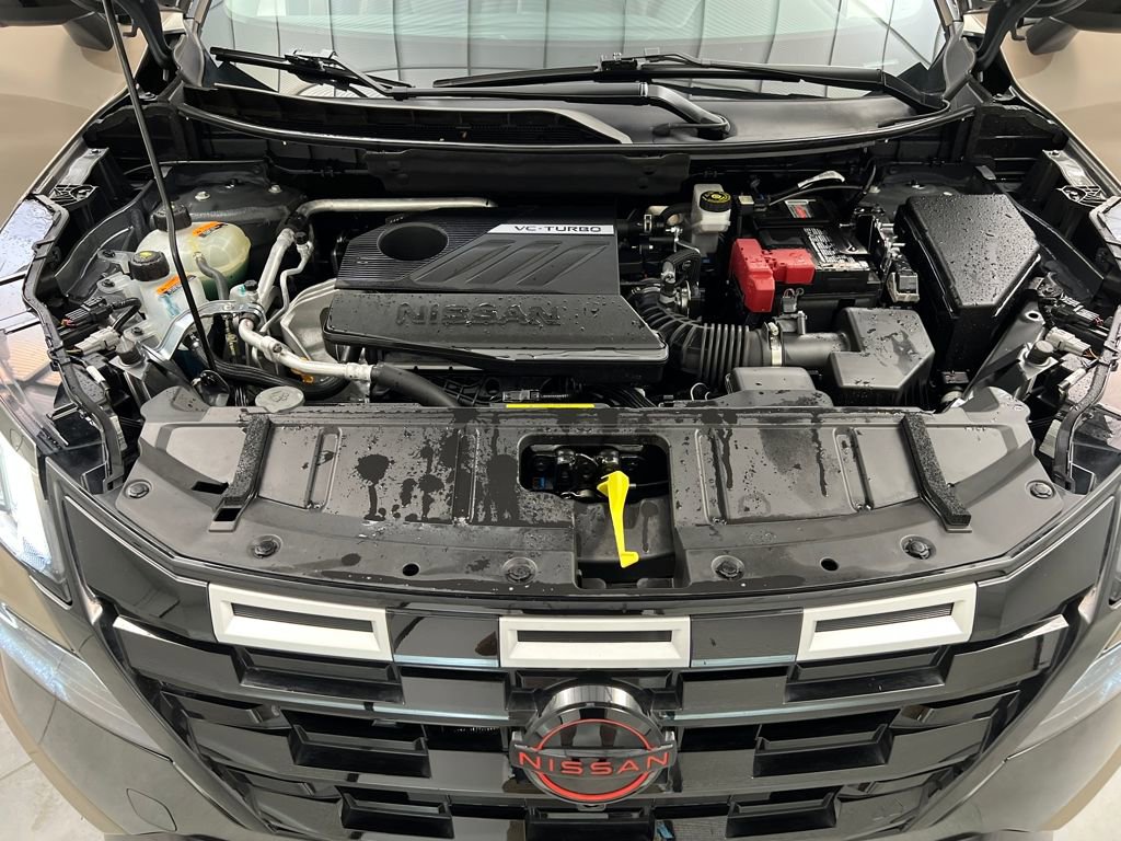 Used 2025 Nissan Rogue SV image 66