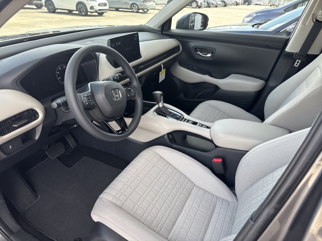 New 2027 Honda HR-V LX image 12