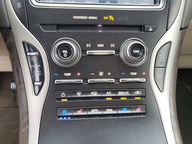 Used 2019 Lincoln Nautilus Reserve image 30