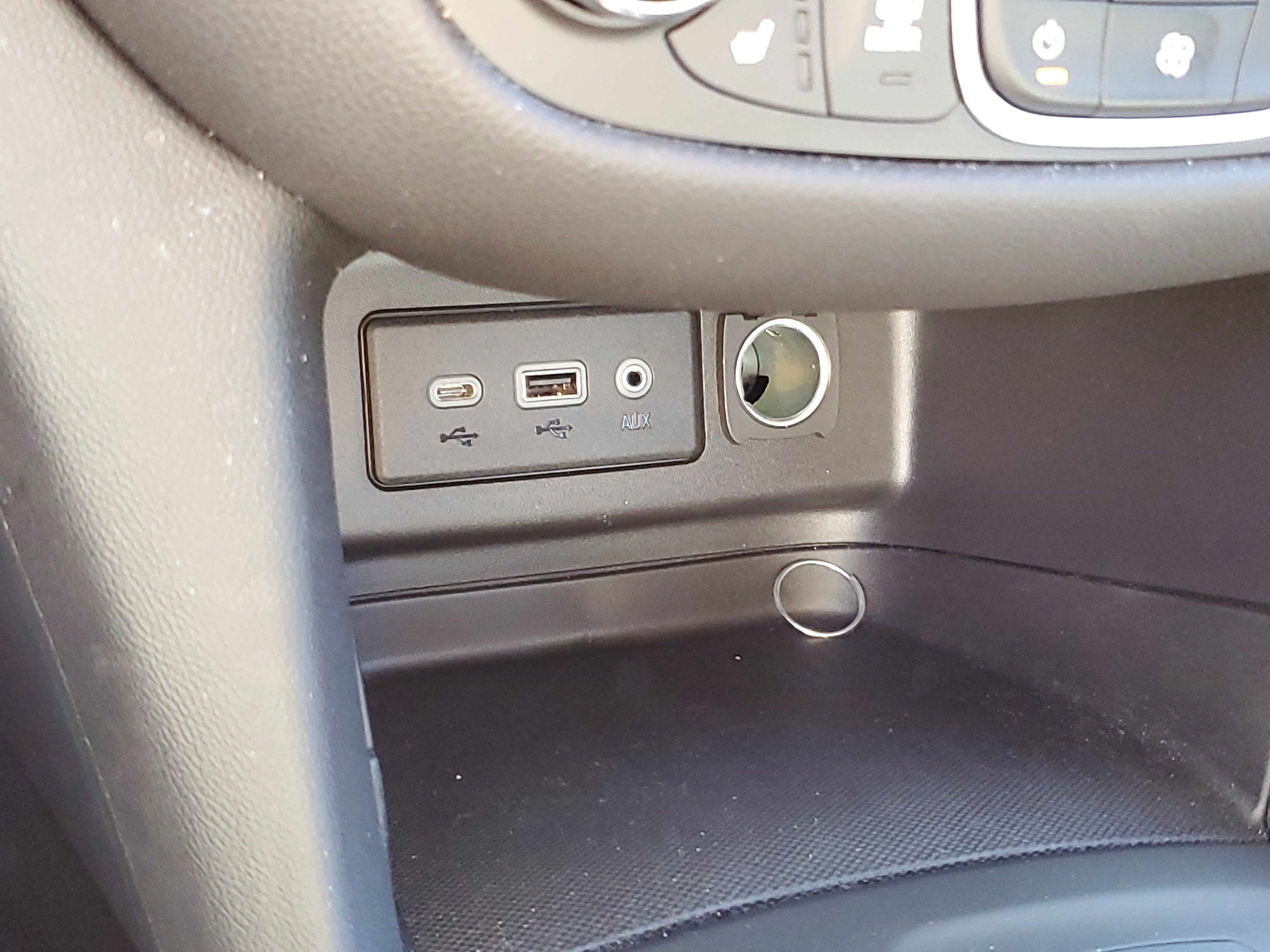 Used 2024 Chevrolet Equinox LT image 21