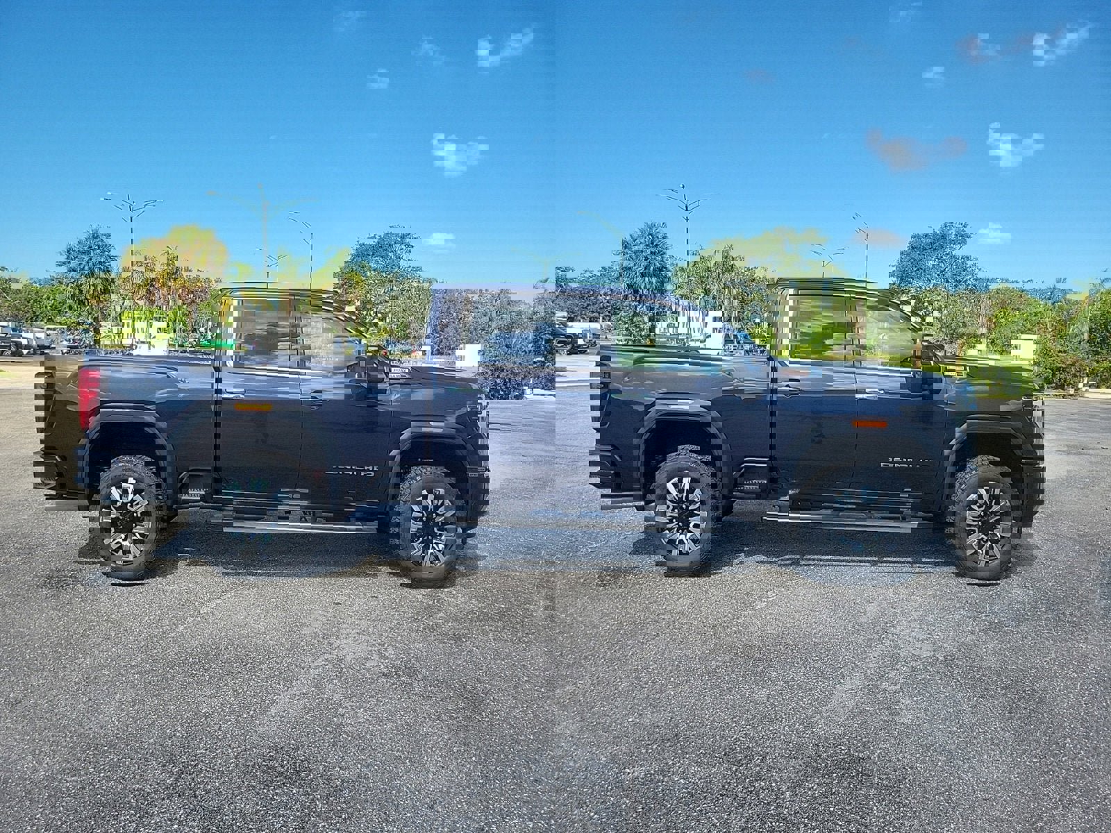 New 2026 GMC Sierra 2500 Denali w/ Denali Reserve Package image 4