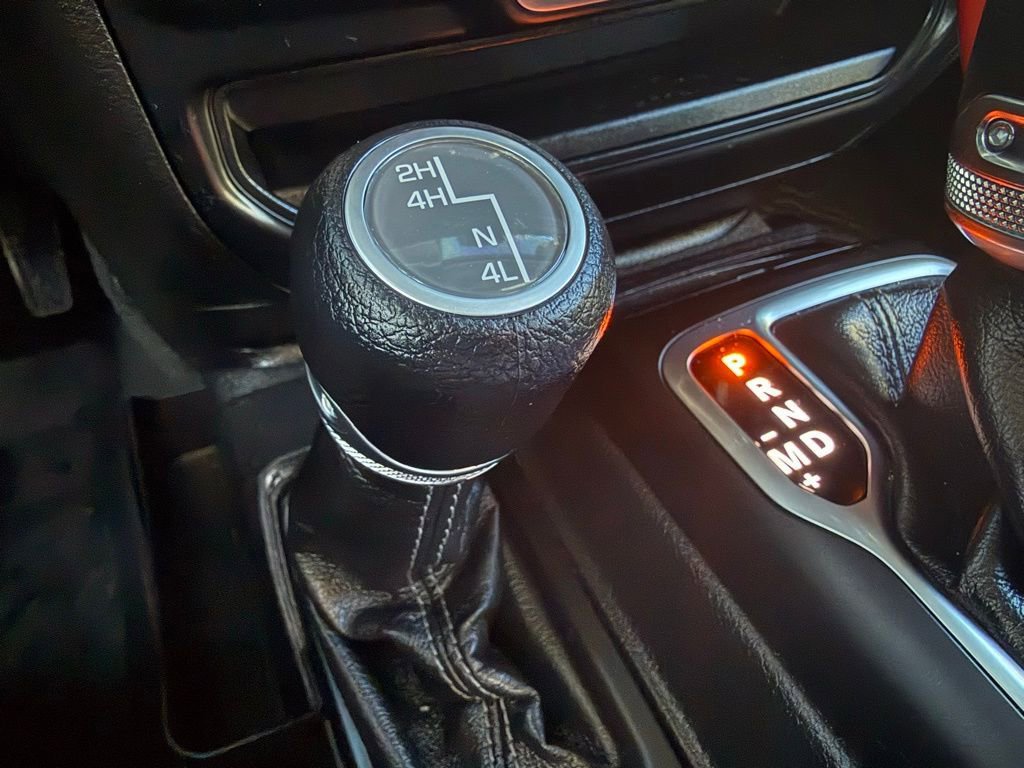 Used 2024 Jeep Wrangler Sahara w/ Safety Group image 24