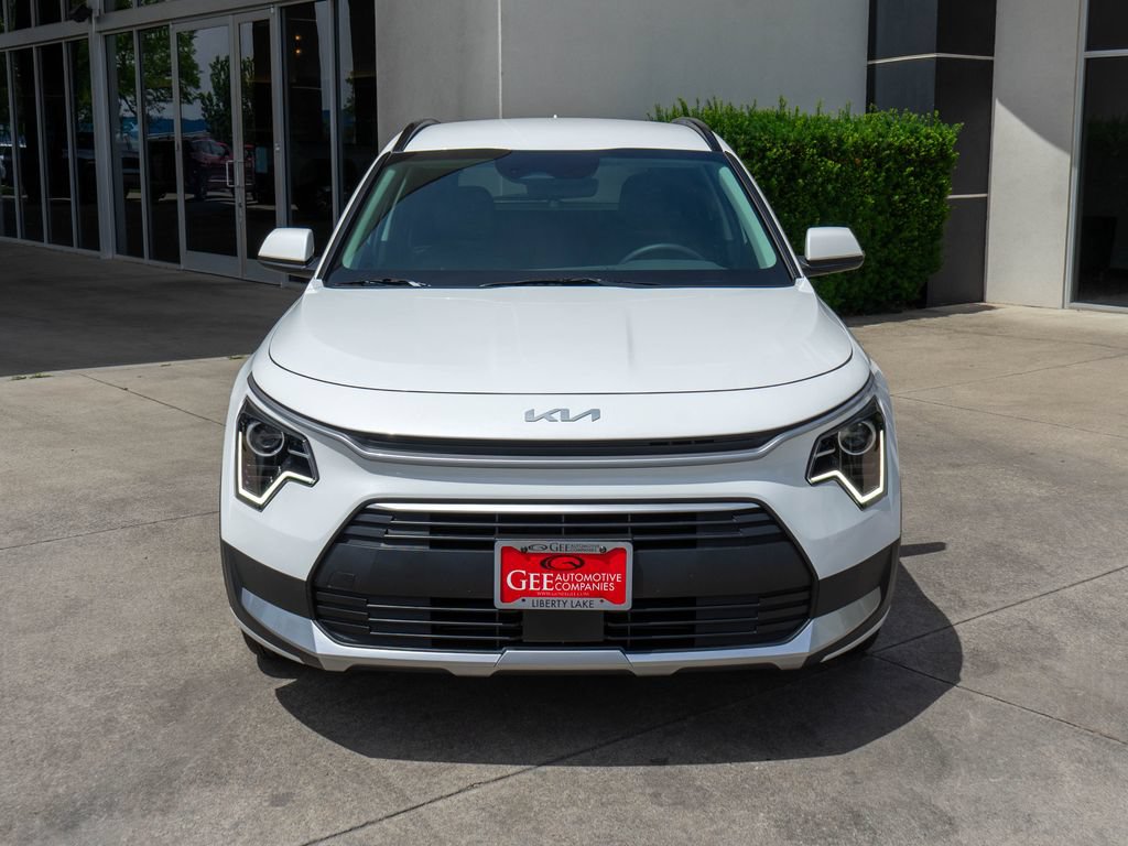 New 2026 Kia Niro EX FWD image 2