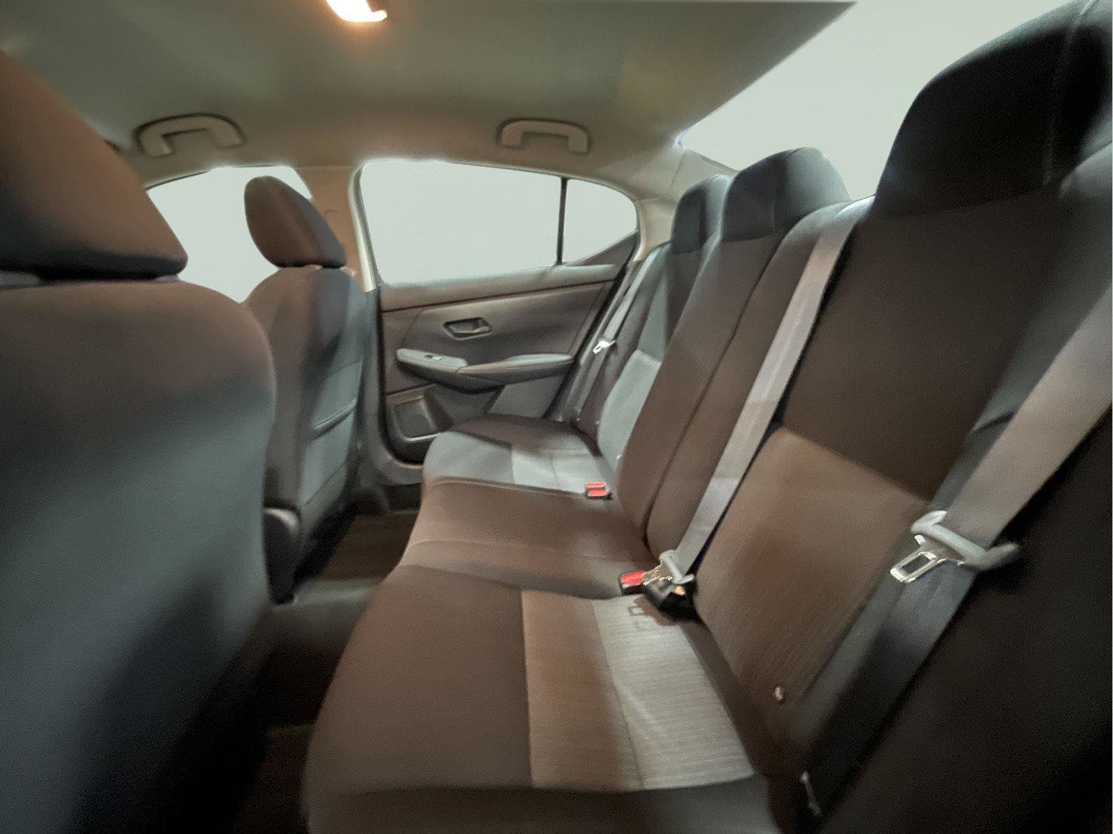 Used 2024 Nissan Sentra SV FWD image 23