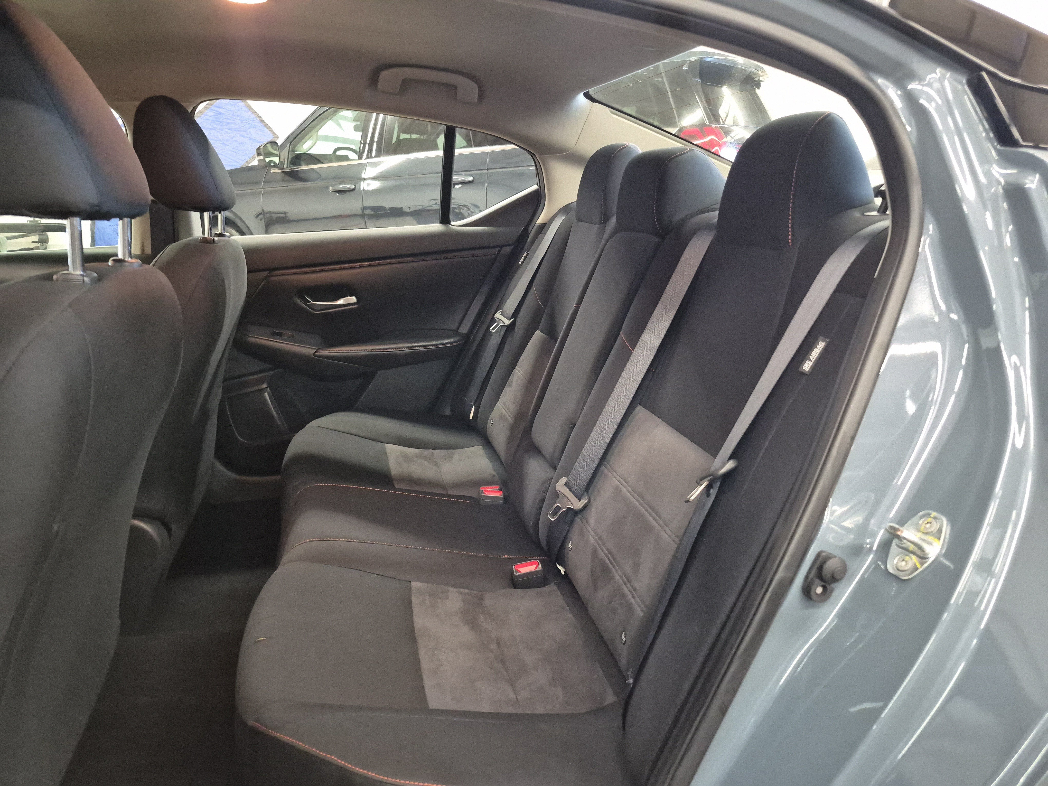 Used 2025 Nissan Sentra SR FWD image 19