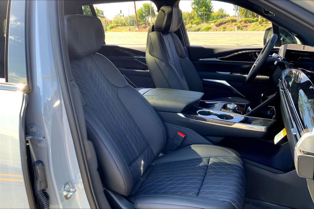 New 2026 Cadillac Escalade IQL Luxury image 36