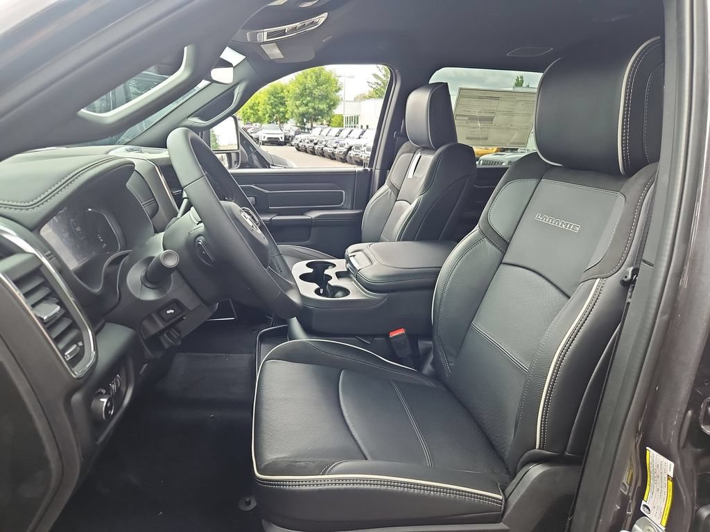 New 2026 RAM 2500 Laramie AWD/4WD image 12