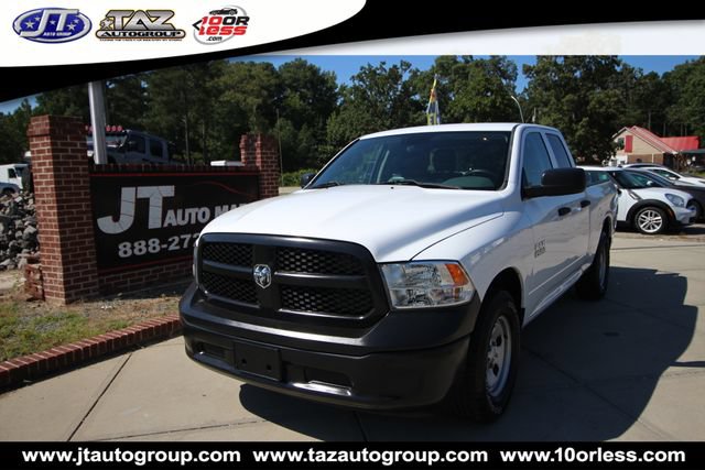 Used 2017 RAM 1500 ST RWD image 3