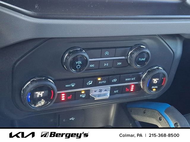 Used 2023 Ford Bronco Black Diamond image 16