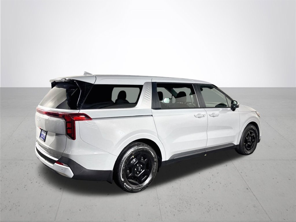New 2027 Kia Carnival LX FWD image 6