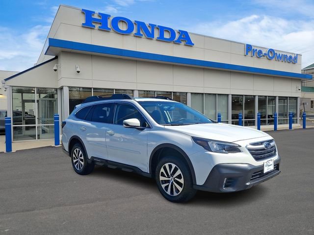 Used 2022 Subaru Outback Premium image 3