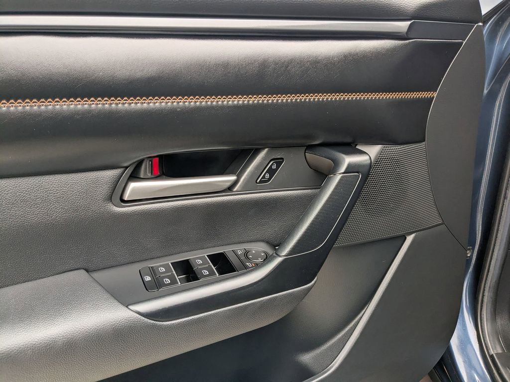 Used 2025 MAZDA CX-50 AWD 2.5 Hybrid w/ Premium Pkg image 15