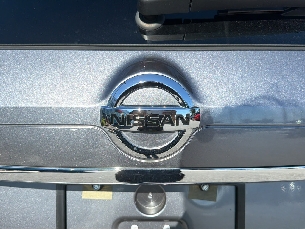 Used 2020 Nissan Rogue SV FWD image 47