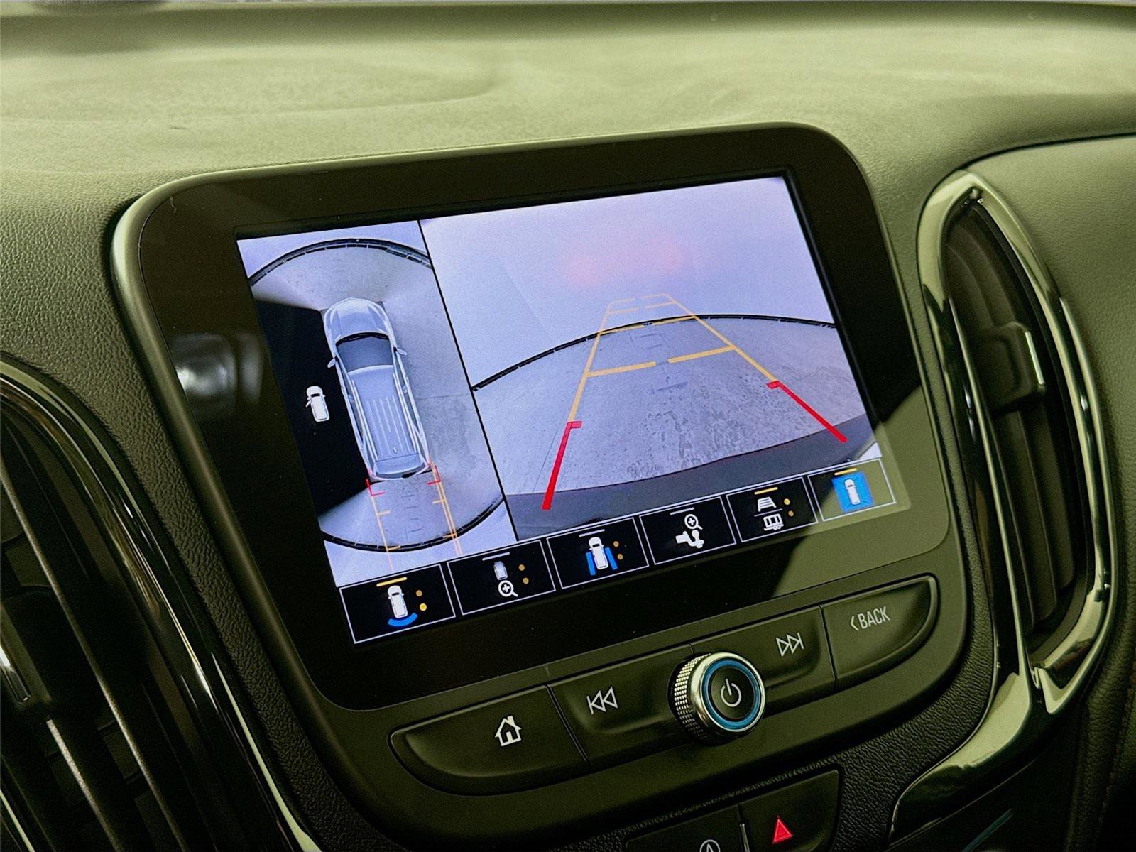 Used 2023 Chevrolet Equinox RS image 13