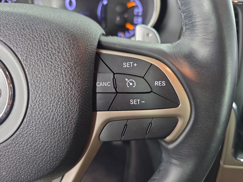 Used 2015 Jeep Grand Cherokee Laredo w/ Quick Order Package 23E image 22