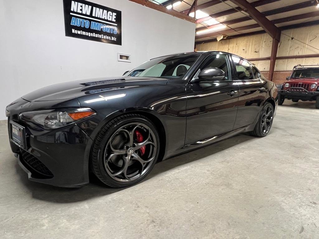 Used 2021 Alfa Romeo Giulia Ti Sport image 6
