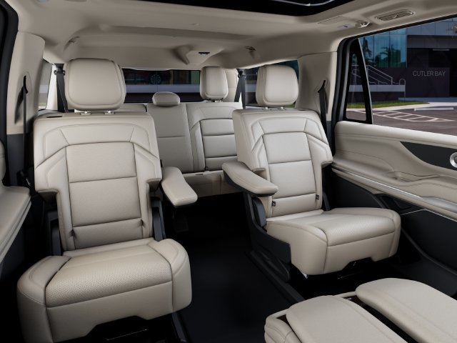 New 2027 Lincoln Navigator L Reserve RWD image 11