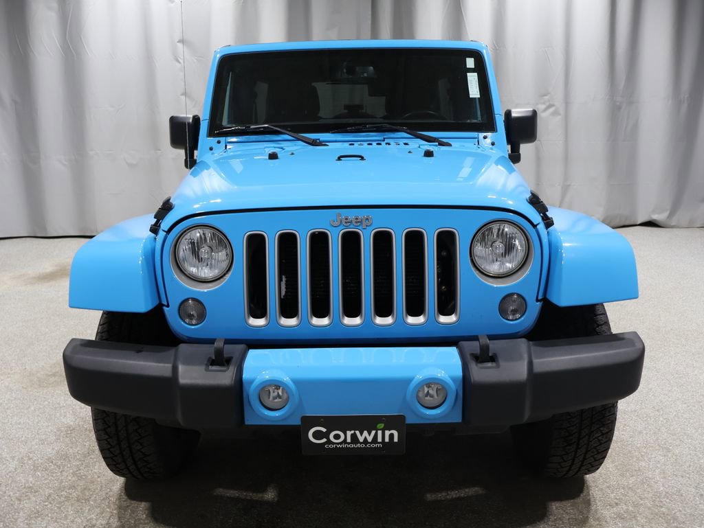 Used 2017 Jeep Wrangler Unlimited Sahara w/ Dual Top Group image 9