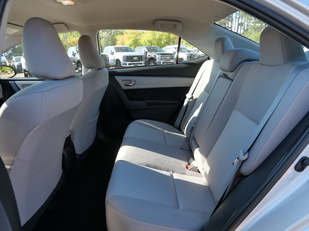 Used 2016 Toyota Corolla LE FWD image 20