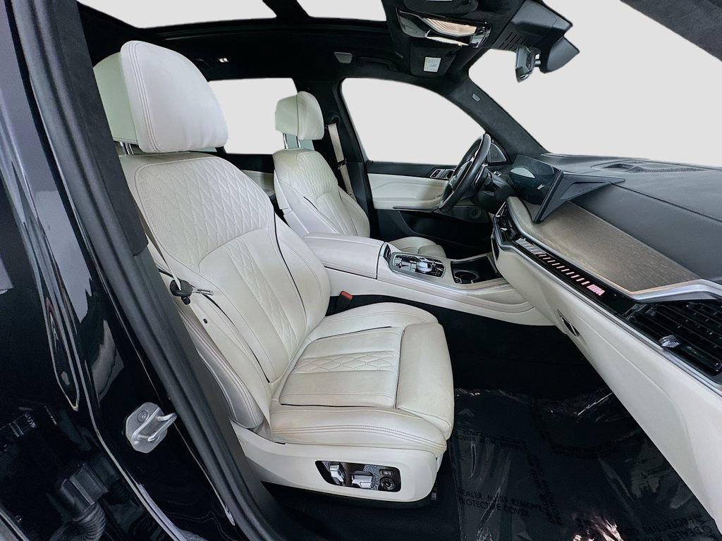 Used 2024 BMW X7 M60i w/ Executive Package AWD/4WD image 31