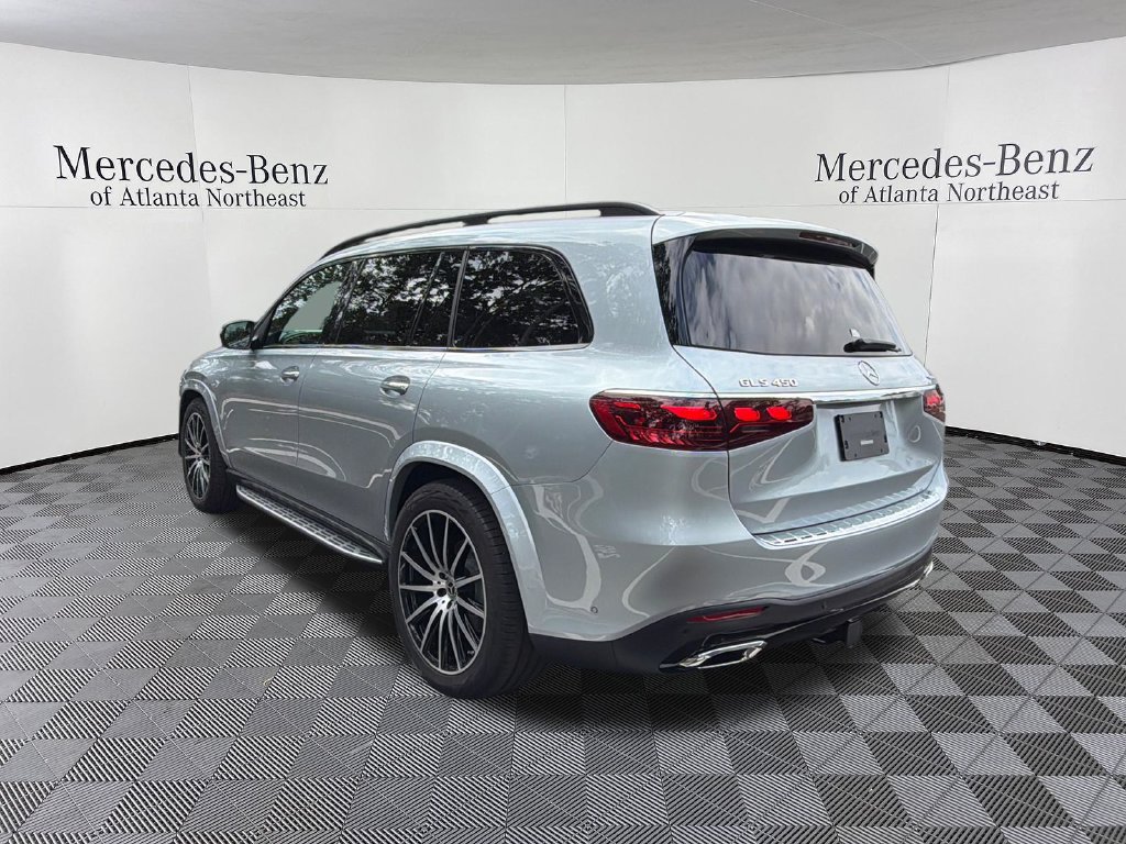 Used 2026 Mercedes-Benz GLS 450 4MATIC image 5