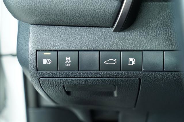 Used 2018 Toyota Camry XSE FWD image 41