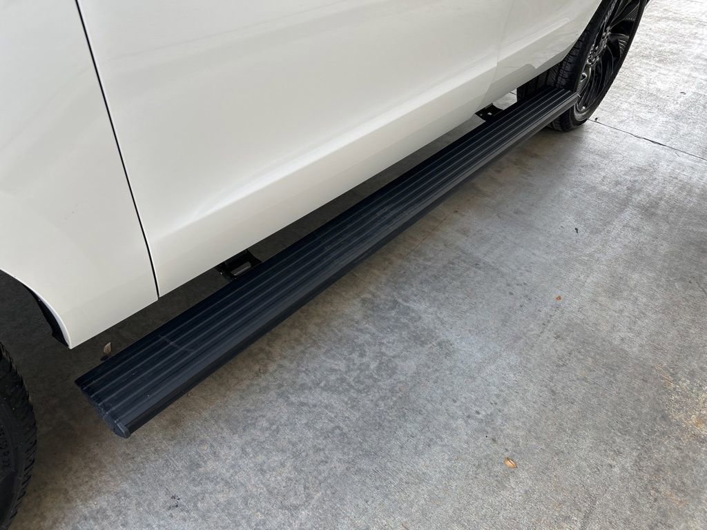 Used 2025 Lincoln Navigator Reserve w/ Jet Appearance Package image 20