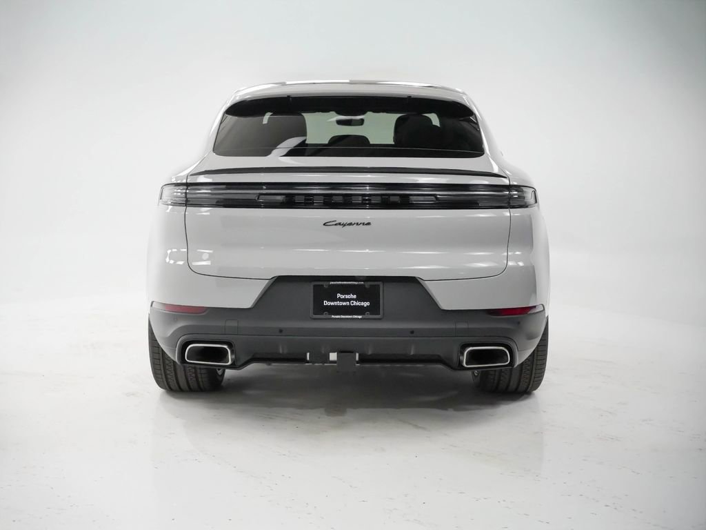 Used 2025 Porsche Cayenne Coupe AWD/4WD image 11