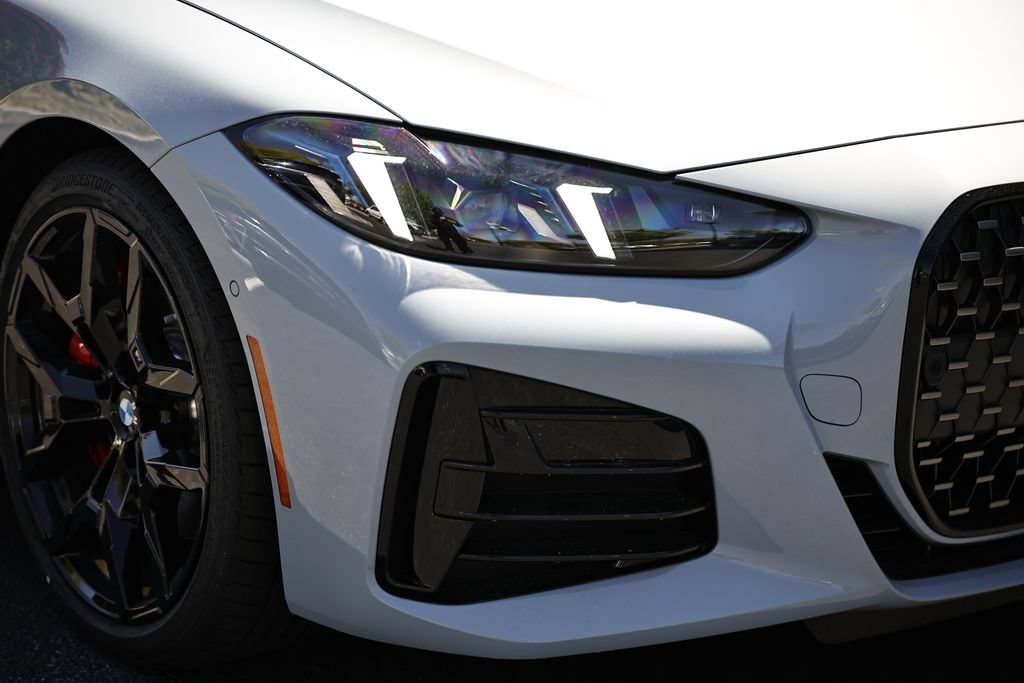 New 2026 BMW 430i Coupe w/ M Sport Package RWD image 2