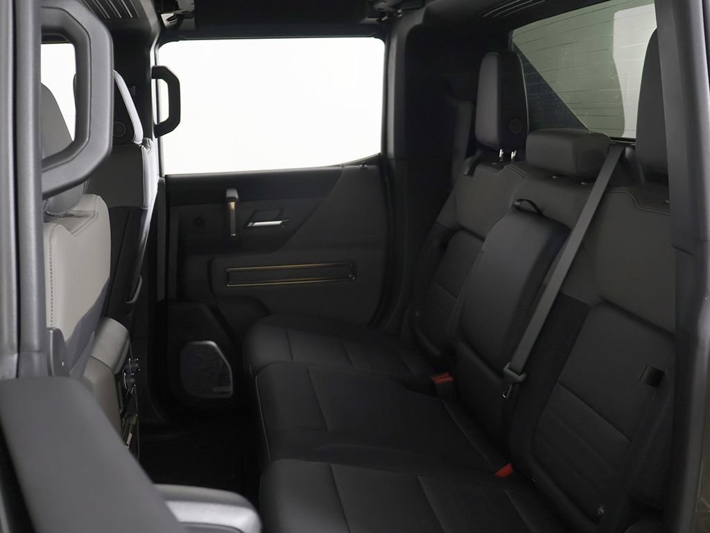 Used 2025 GMC Hummer EV 2X w/ Extreme Off-Road Package AWD/4WD image 36